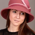 Салон головных уборов и услуг красоты Безумный Шляпник 